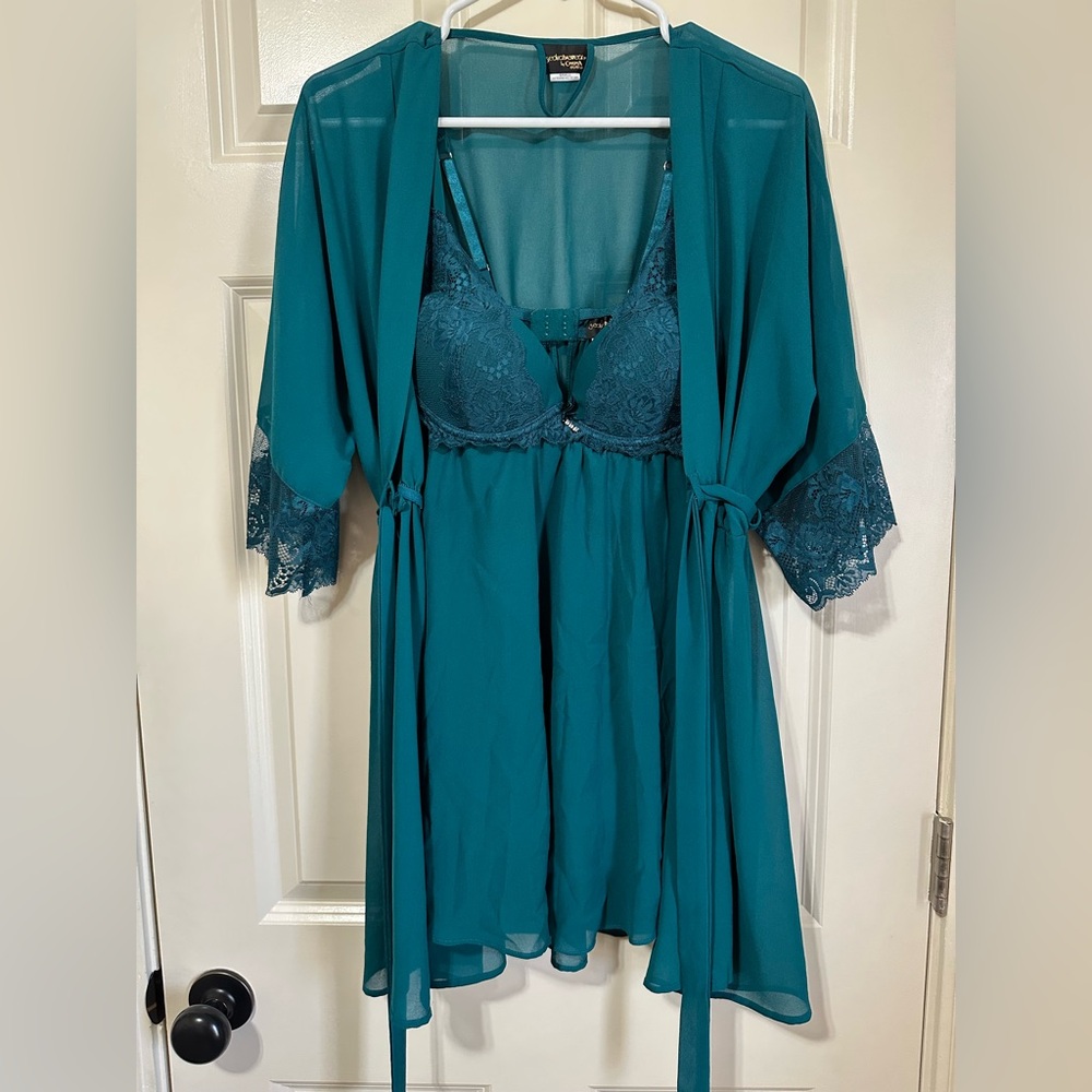 Elegant Teal/forest Green Lace Trim Robe and Lingerie Set